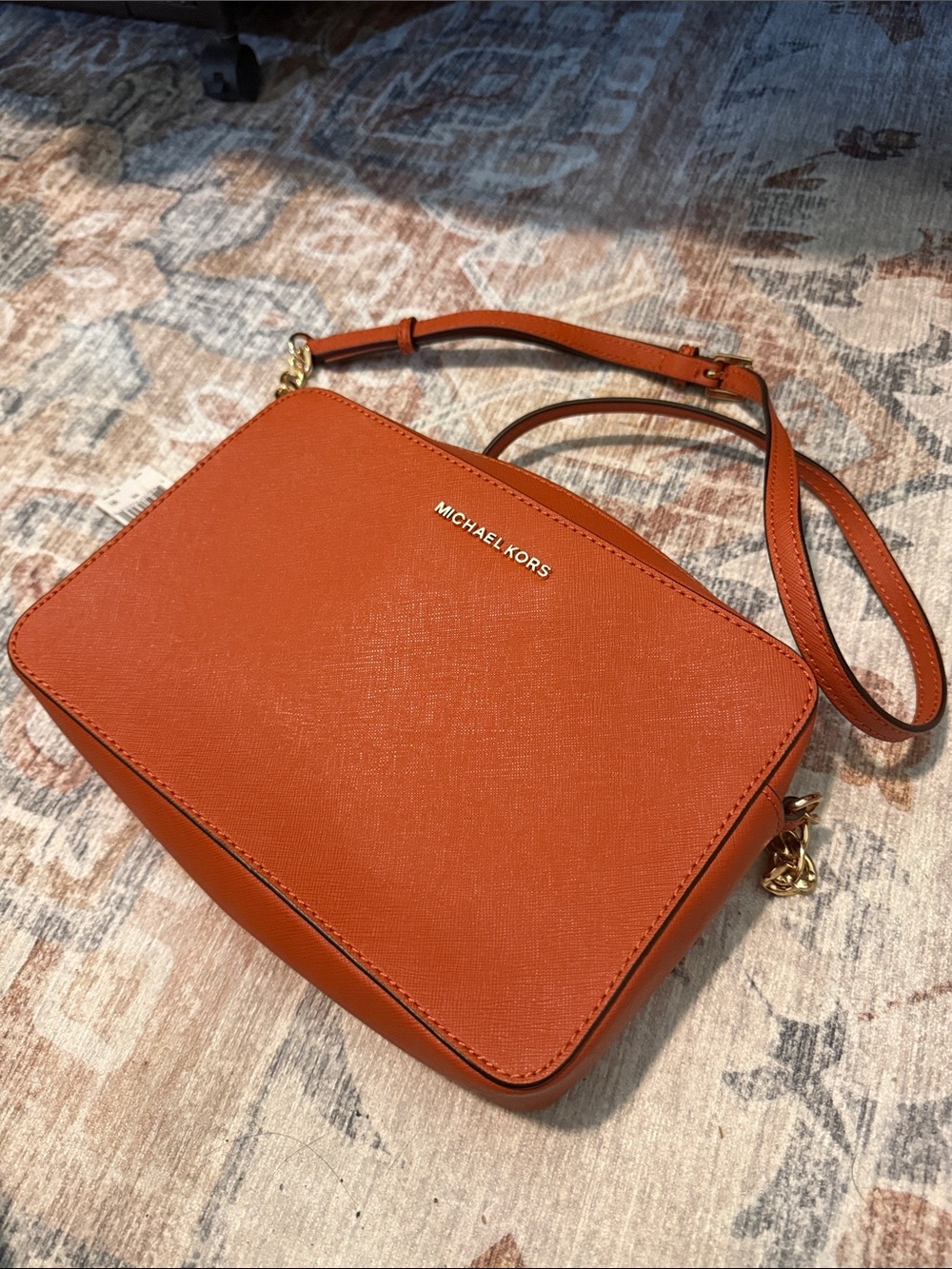 Michael Kors Jet Set Saffiano Bag